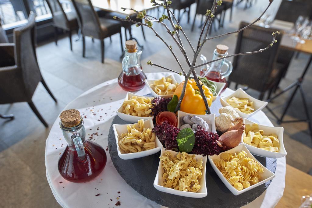 Hotel Restaurant Rathaus 图恩 外观 照片