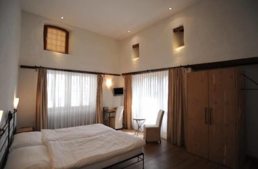 Hotel Restaurant Rathaus 图恩 外观 照片