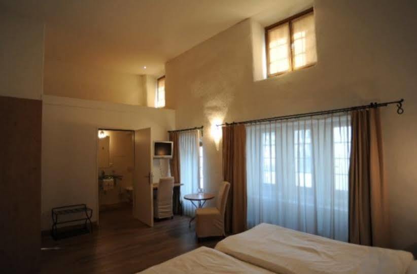 Hotel Restaurant Rathaus 图恩 外观 照片